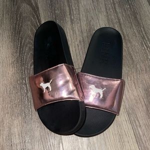 vs pink slides
